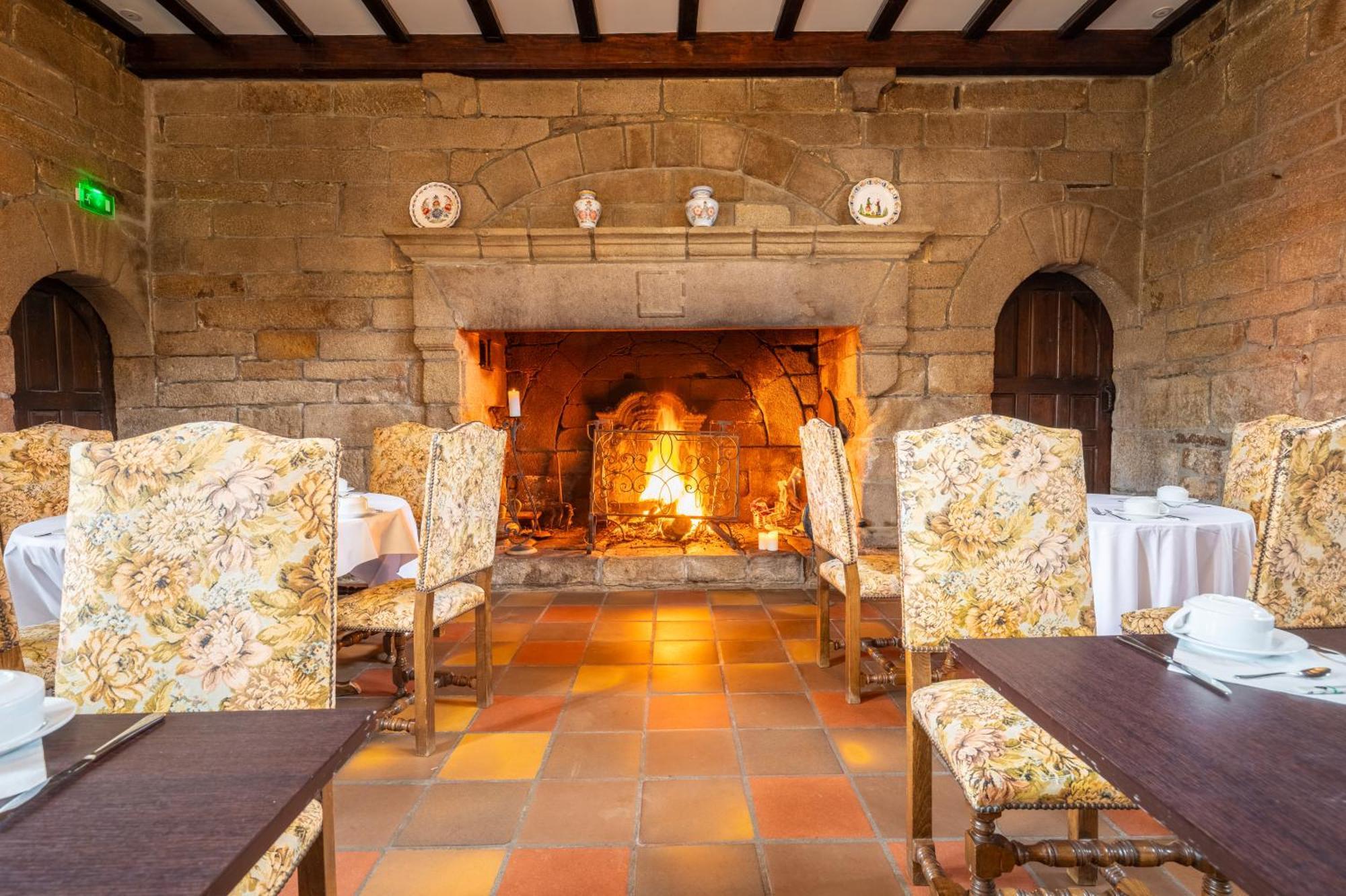 Manoir De Moellien, The Originals Relais Hotell Plonévez-Porzay Exteriör bild